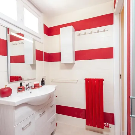 Paradiso Orman Evi *